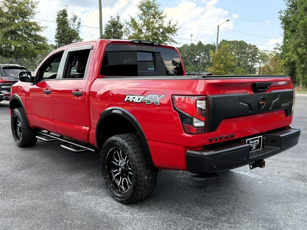 Nissan Titan SV Crew Cab 4WD 2021