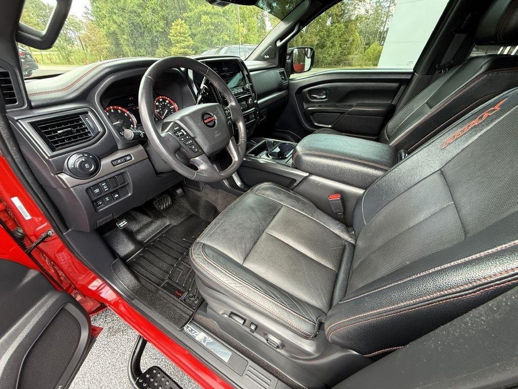 Nissan Titan SV Crew Cab 4WD 2021