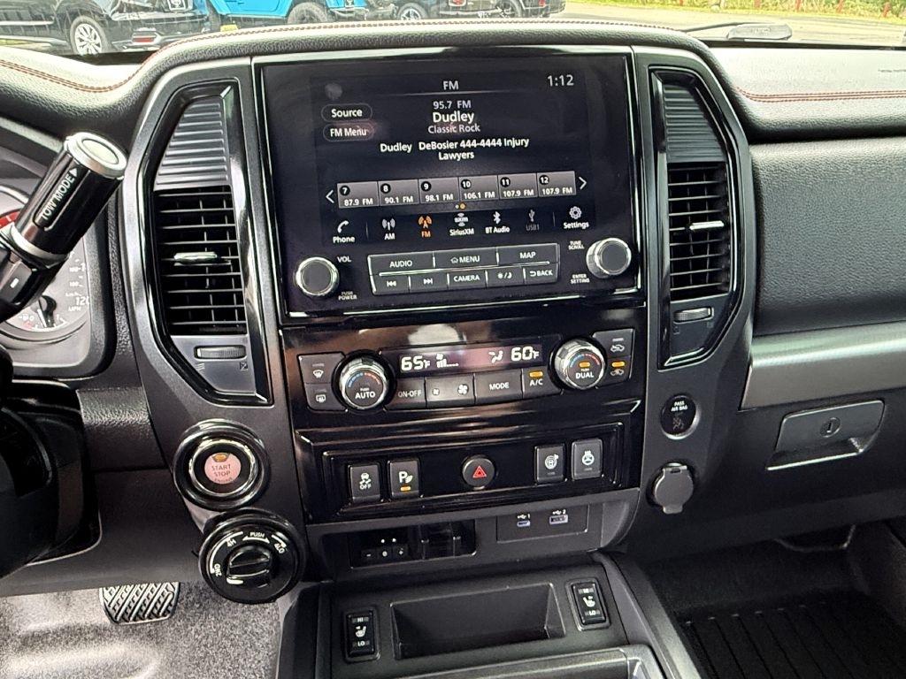 Nissan Titan SV Crew Cab 4WD 2021