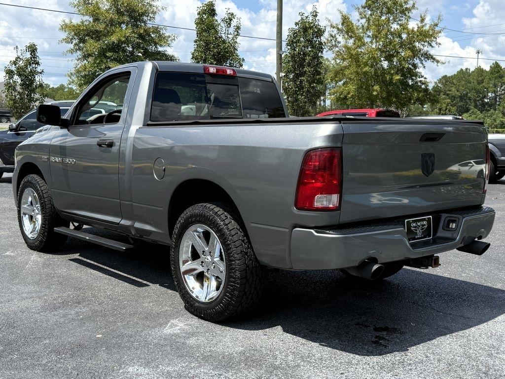 Dodge 1500 4WD Reg Cab 120.5" Express 2012