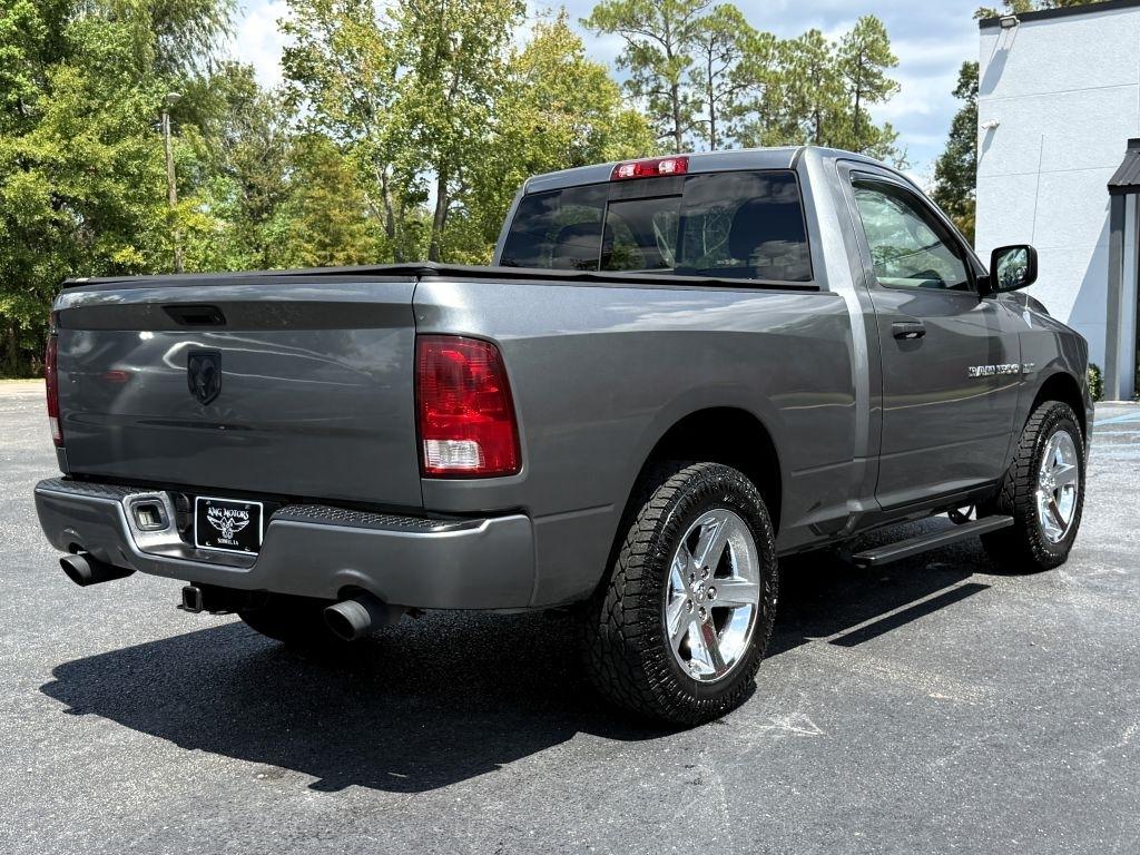 Dodge 1500 4WD Reg Cab 120.5" Express 2012