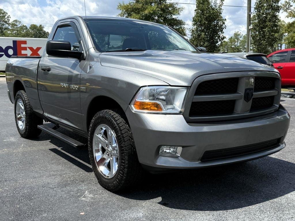 Dodge 1500 4WD Reg Cab 120.5" Express 2012