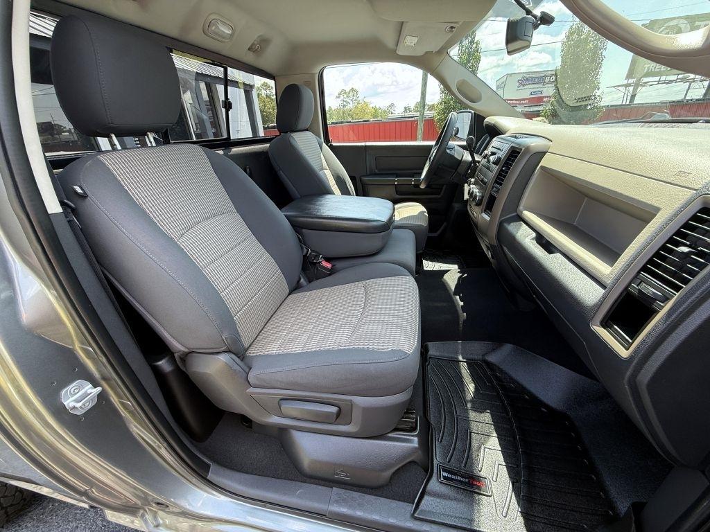 Dodge 1500 4WD Reg Cab 120.5" Express 2012