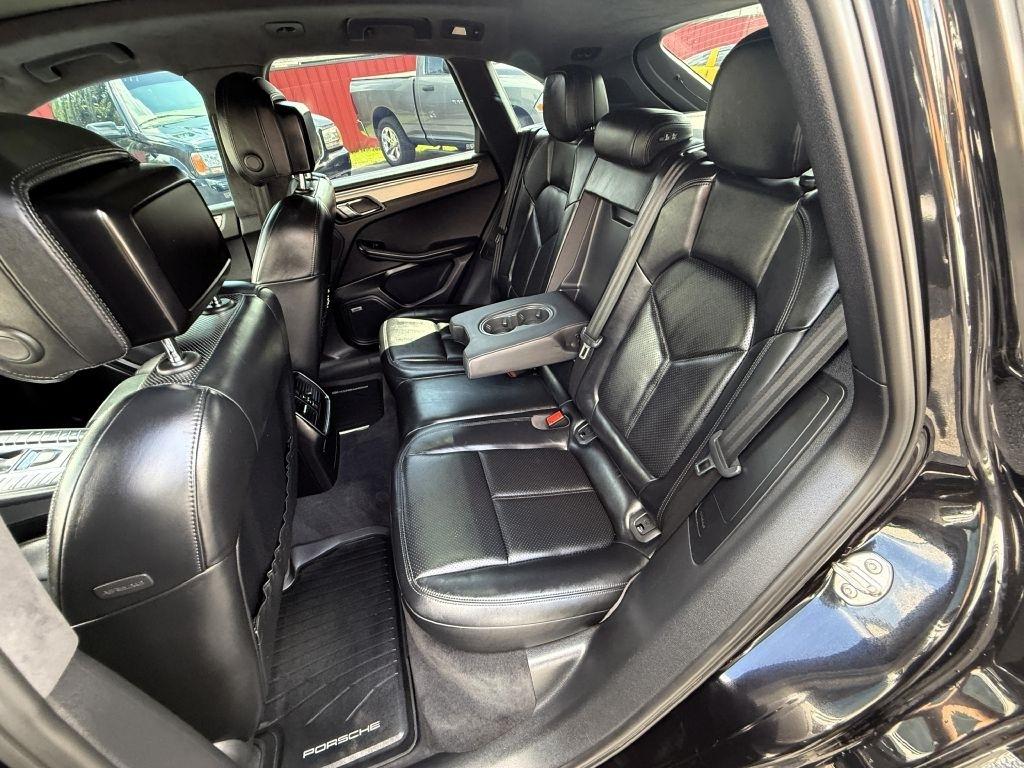 Porsche Macan Turbo 2017