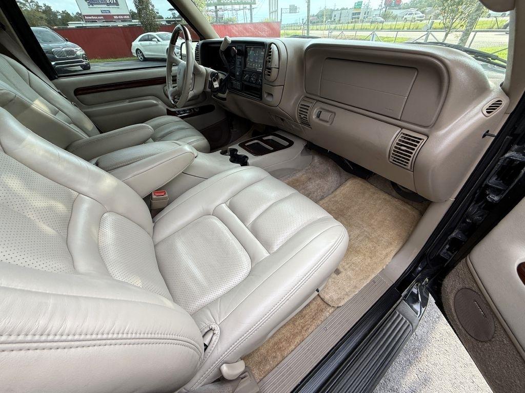 Cadillac Escalade 4WD 2000