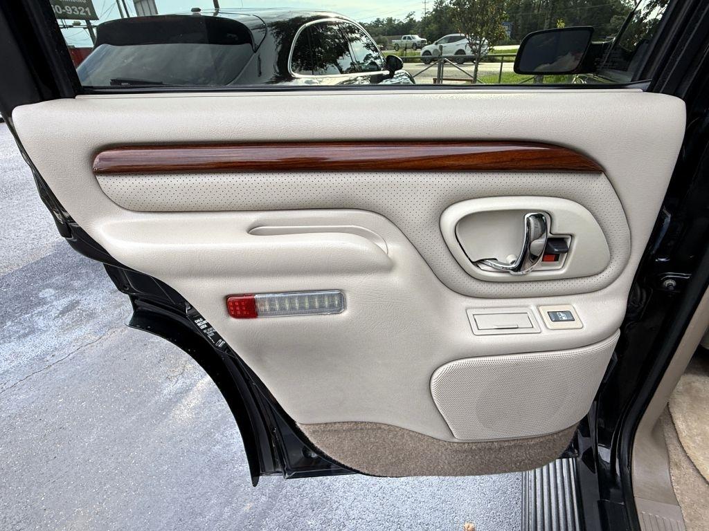 Cadillac Escalade 4WD 2000
