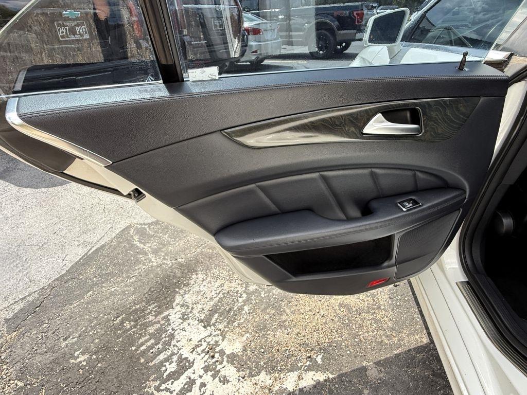 Mercedes-Benz CLS-Class CLS550 2013