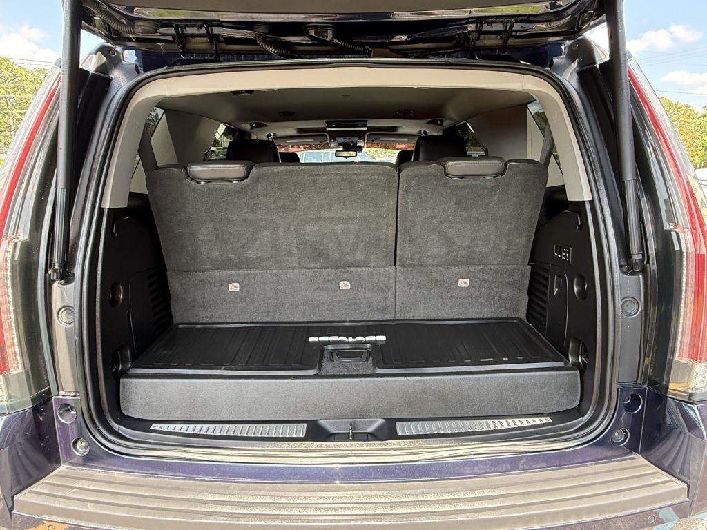 Cadillac Escalade Luxury 2WD 2018