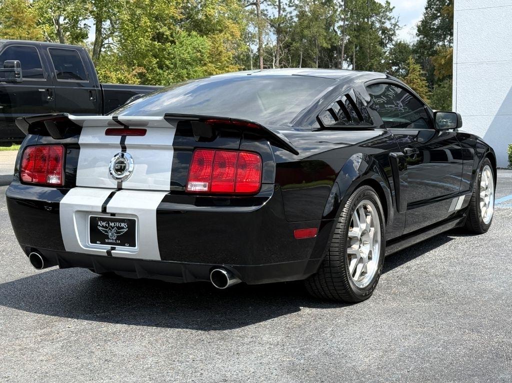 Ford Mustang GT Deluxe Coupe 2008