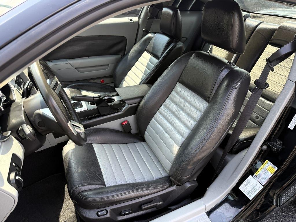 Ford Mustang GT Deluxe Coupe 2008