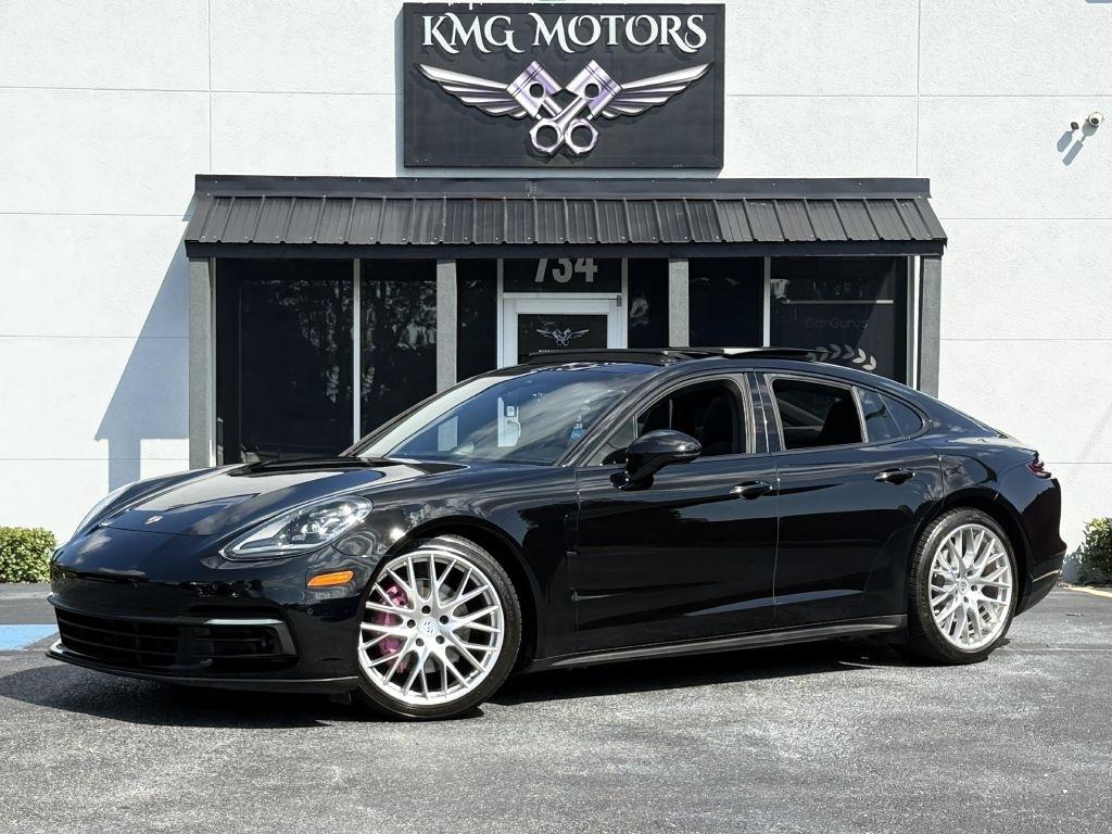 2018 Porsche Panamera 4