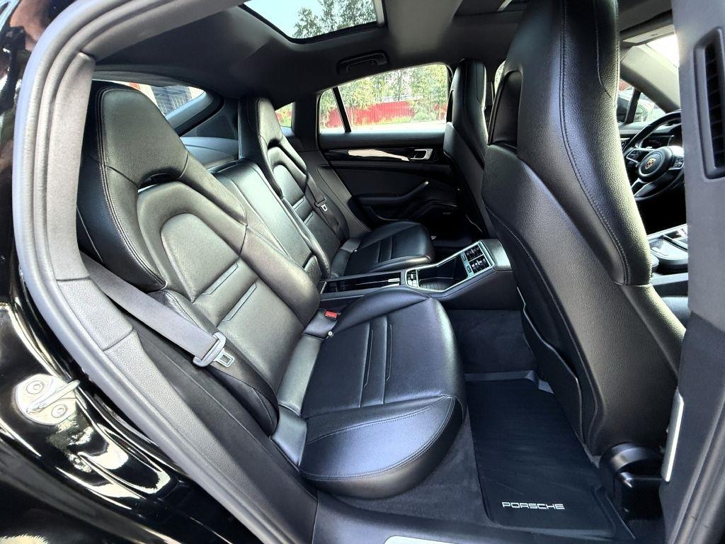 Porsche Panamera 4 2018