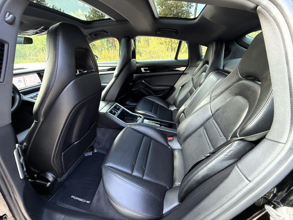 Porsche Panamera 4 2018