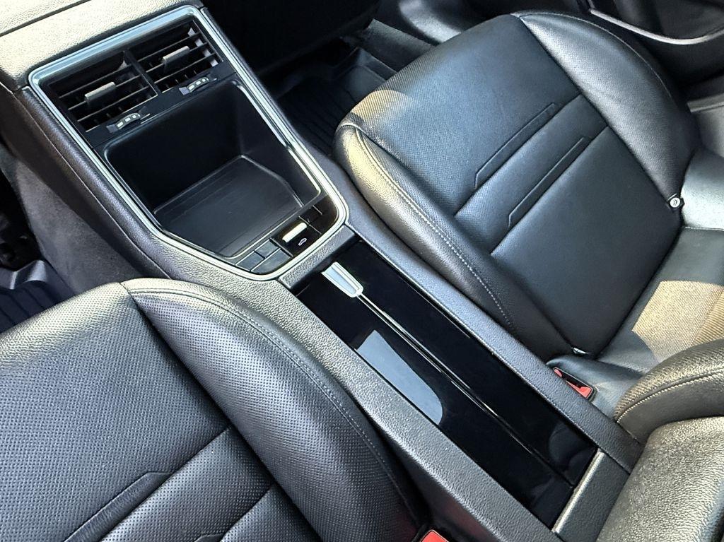 Porsche Panamera 4 2018