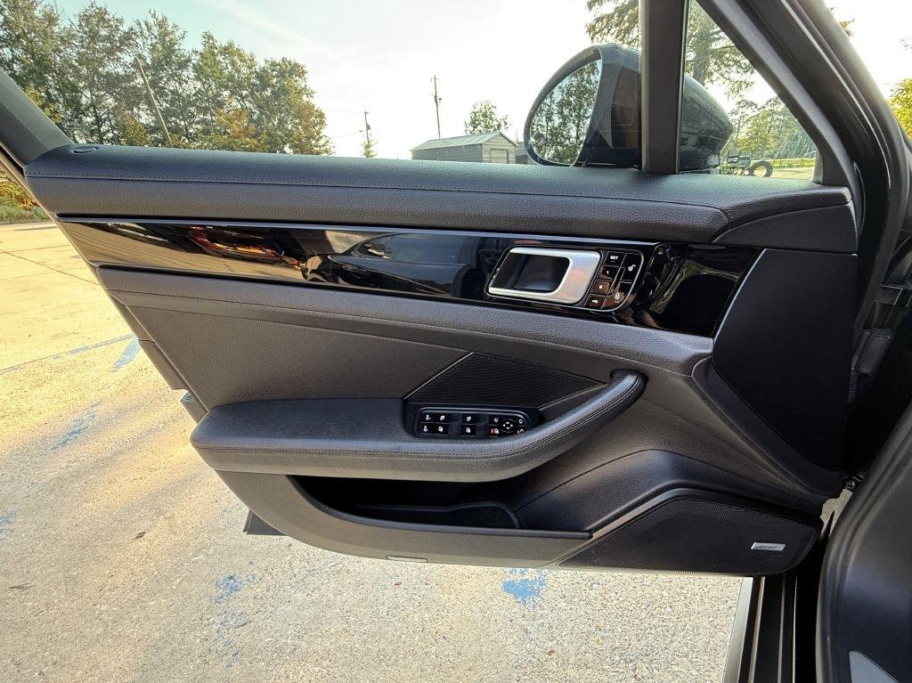 Porsche Panamera 4 2018