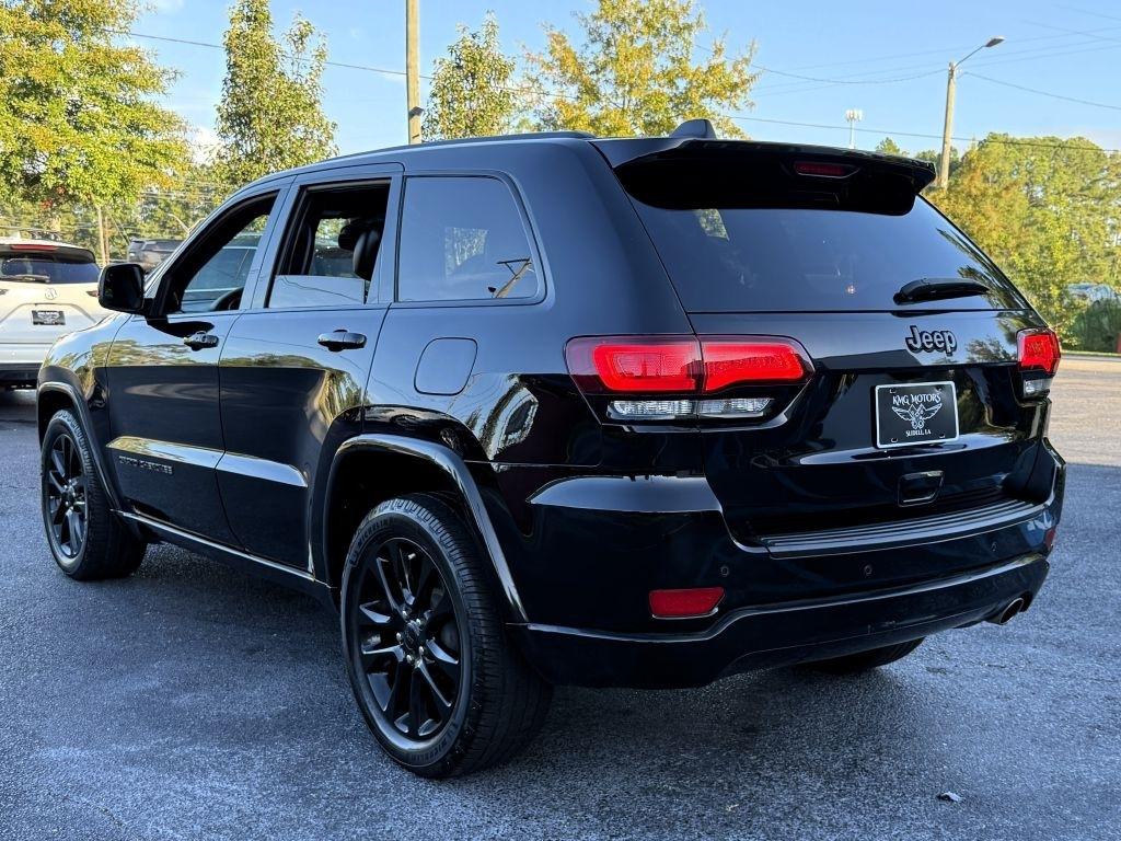 Jeep Grand Cherokee Laredo 2WD 2020