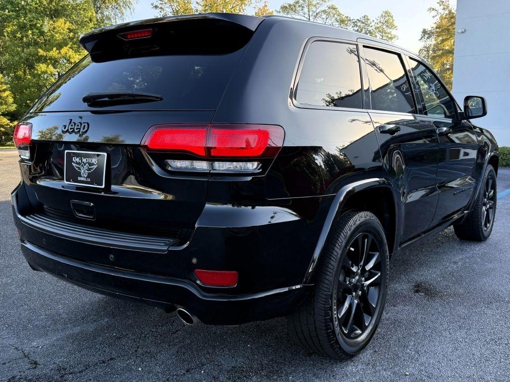 Jeep Grand Cherokee Laredo 2WD 2020