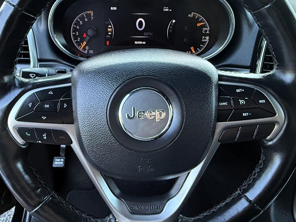 Jeep Grand Cherokee Laredo 2WD 2020