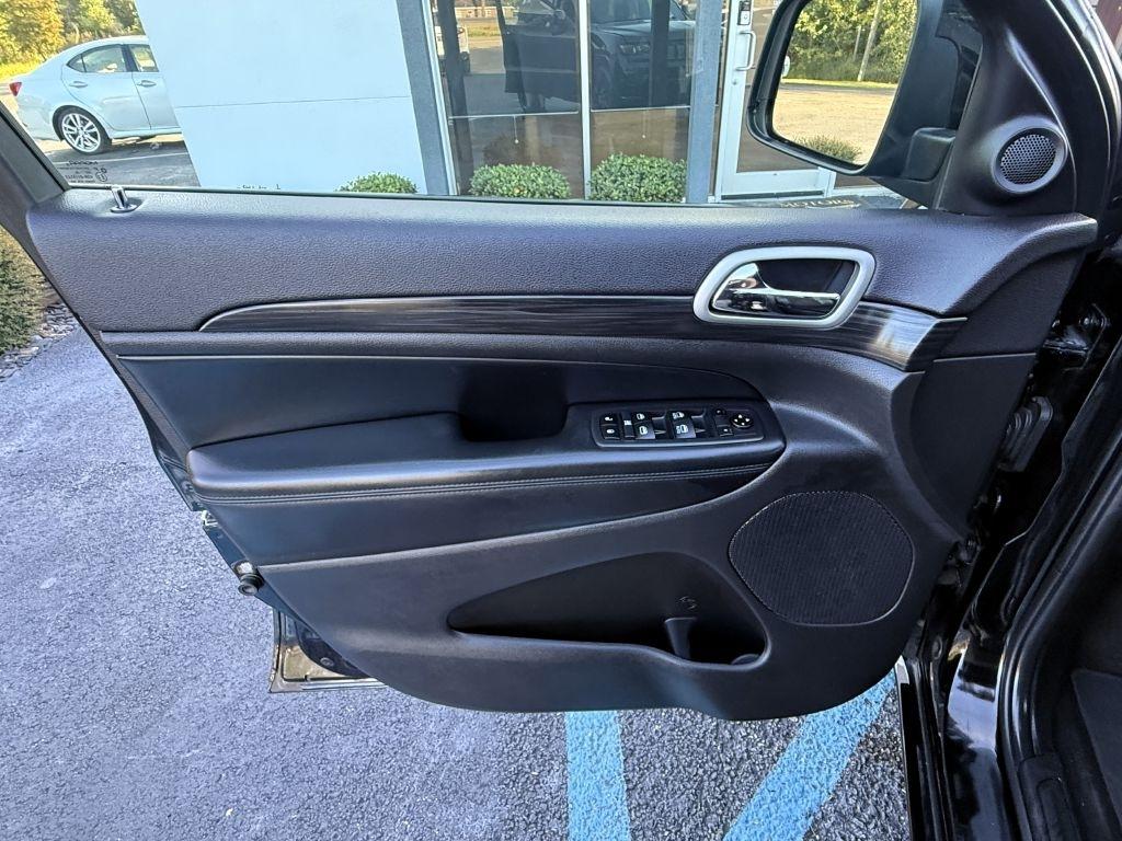 Jeep Grand Cherokee Laredo 2WD 2020