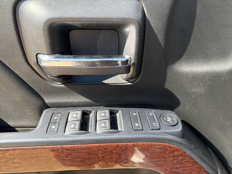 2017 Gmc Sierra 1500 SLE photo 4