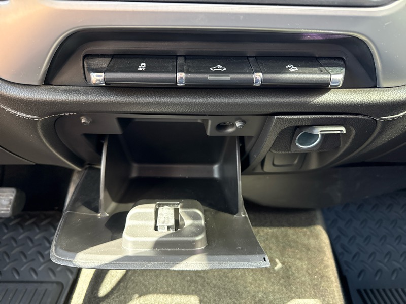 GMC Sierra 1500 4WD Double Cab 147" SLE 2017 GMC Sierra 1500 4WD Double Cab 147" SLE 2017