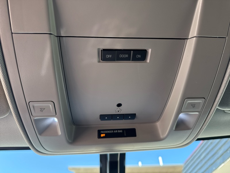 GMC Sierra 1500 4WD Double Cab 147" SLE 2017 GMC Sierra 1500 4WD Double Cab 147" SLE 2017