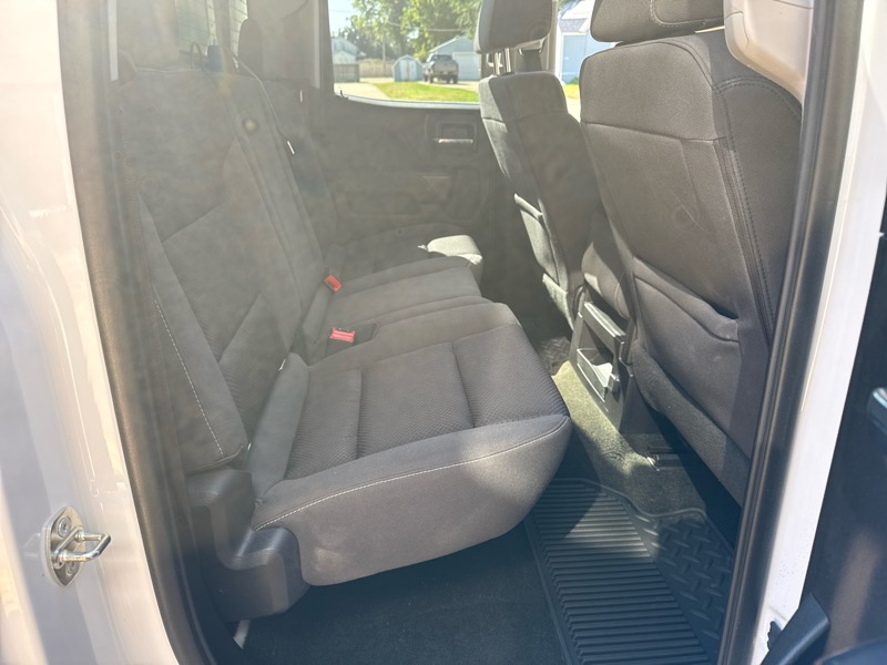 GMC Sierra 1500 4WD Double Cab 147" SLE 2017 GMC Sierra 1500 4WD Double Cab 147" SLE 2017