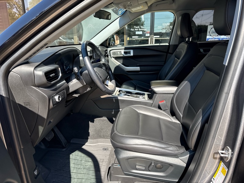 Ford Explorer XLT AWD 2022 Ford Explorer XLT AWD 2022