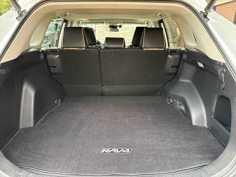 Toyota RAV4 Hybrid XLE 2020 Toyota RAV4 Hybrid XLE 2020