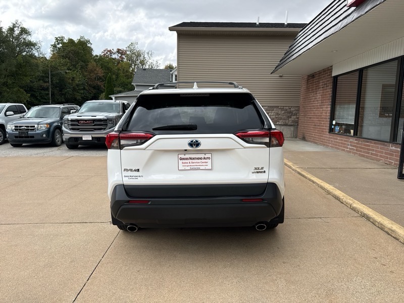 Toyota RAV4 Hybrid XLE 2020 Toyota RAV4 Hybrid XLE 2020