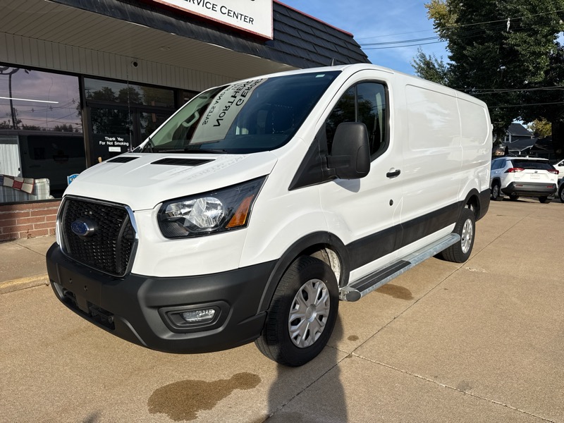 Ford Transit 250 Van Med. Roof w/Sliding Pass. 130-in. WB 2024 Ford Transit 250 Van Med. Roof w/Sliding Pass. 130-in. WB 2024