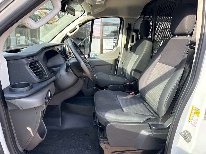 Ford Transit 250 Van Med. Roof w/Sliding Pass. 130-in. WB 2024 Ford Transit 250 Van Med. Roof w/Sliding Pass. 130-in. WB 2024