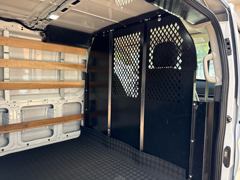 Ford Transit 250 Van Med. Roof w/Sliding Pass. 130-in. WB 2024 Ford Transit 250 Van Med. Roof w/Sliding Pass. 130-in. WB 2024