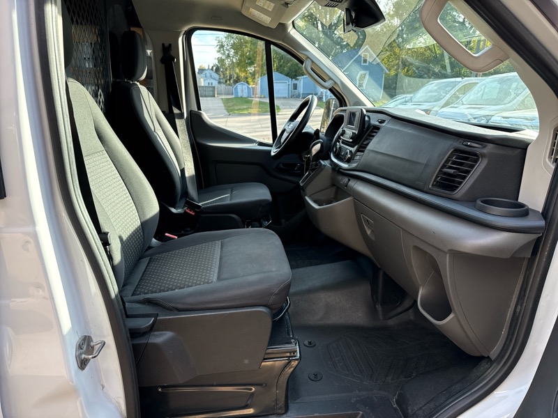 Ford Transit 250 Van Med. Roof w/Sliding Pass. 130-in. WB 2024 Ford Transit 250 Van Med. Roof w/Sliding Pass. 130-in. WB 2024