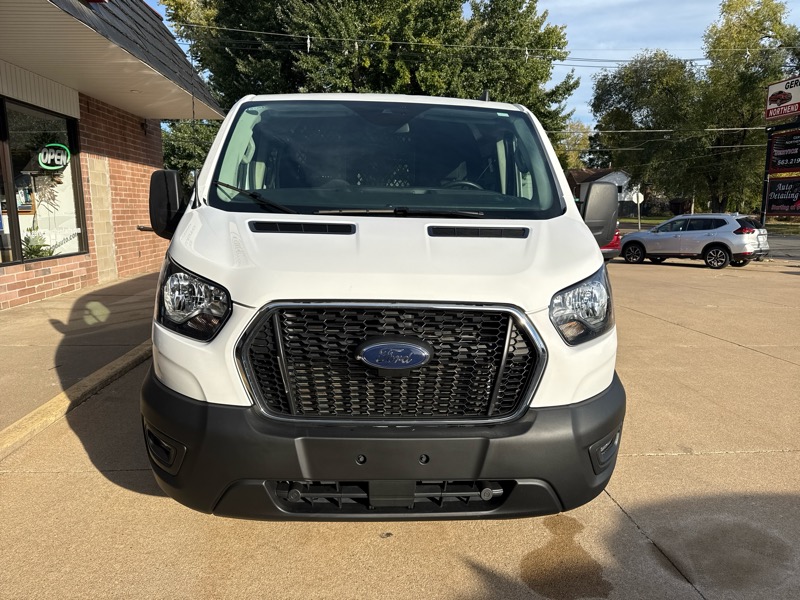 Ford Transit 250 Van Med. Roof w/Sliding Pass. 130-in. WB 2024 Ford Transit 250 Van Med. Roof w/Sliding Pass. 130-in. WB 2024