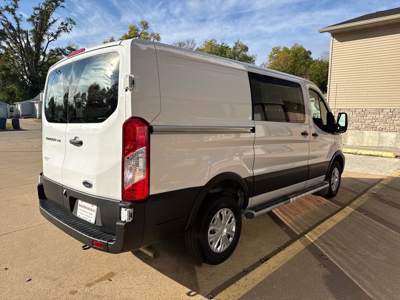 Ford Transit 250 Van Low Roof w/Sliding Pass. 130-in. WB 2024 Ford Transit 250 Van Low Roof w/Sliding Pass. 130-in. WB 2024