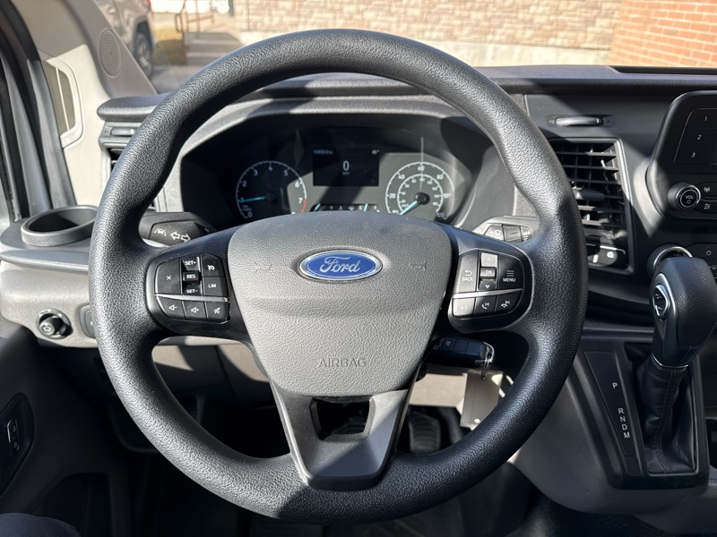 Ford Transit 250 Van Low Roof w/Sliding Pass. 130-in. WB 2024 Ford Transit 250 Van Low Roof w/Sliding Pass. 130-in. WB 2024