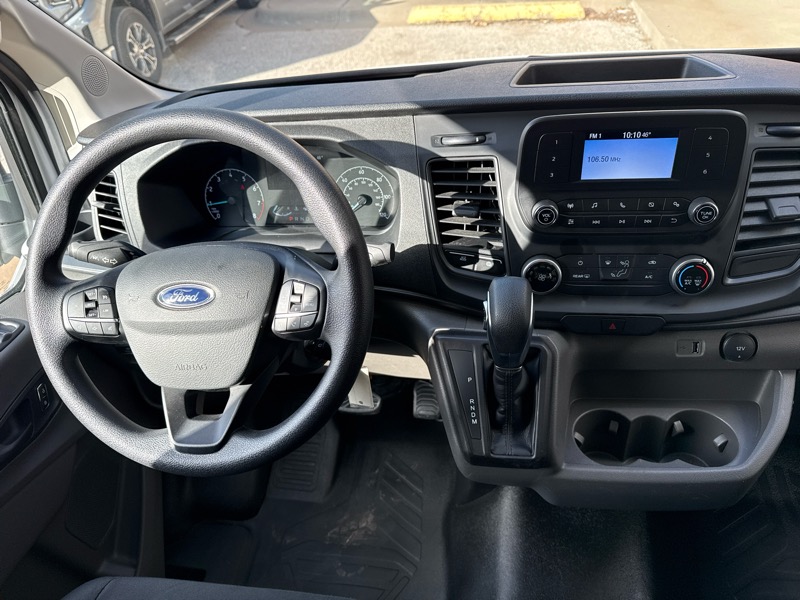 Ford Transit 250 Van Low Roof w/Sliding Pass. 130-in. WB 2024 Ford Transit 250 Van Low Roof w/Sliding Pass. 130-in. WB 2024