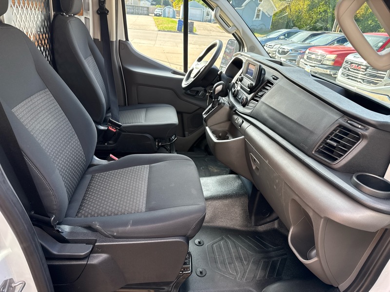 Ford Transit 250 Van Low Roof w/Sliding Pass. 130-in. WB 2024 Ford Transit 250 Van Low Roof w/Sliding Pass. 130-in. WB 2024