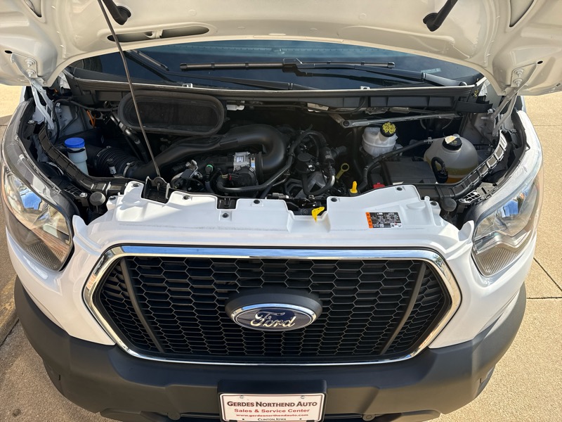 Ford Transit 250 Van Low Roof w/Sliding Pass. 130-in. WB 2024 Ford Transit 250 Van Low Roof w/Sliding Pass. 130-in. WB 2024