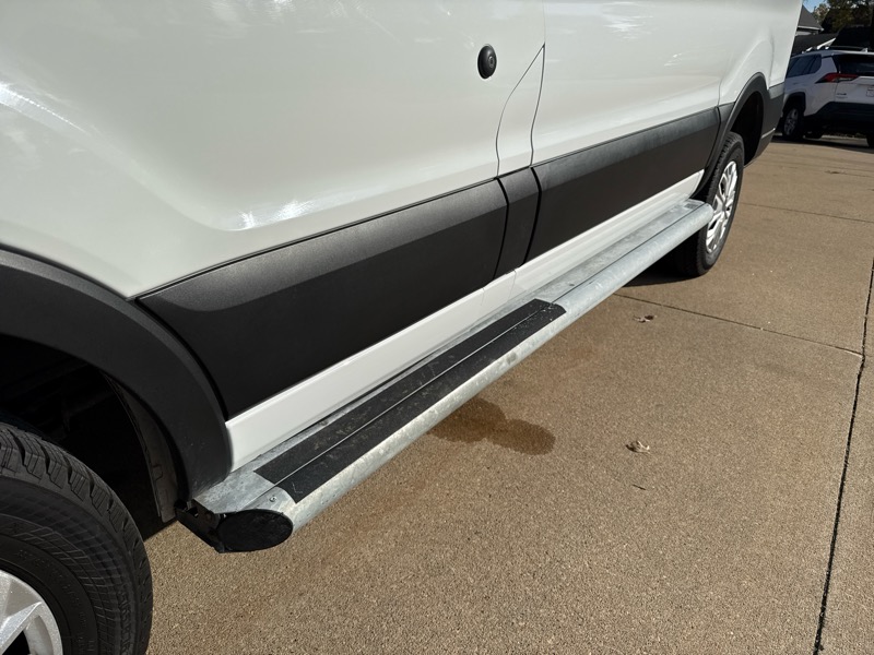 Ford Transit 250 Van Low Roof w/Sliding Pass. 130-in. WB 2024 Ford Transit 250 Van Low Roof w/Sliding Pass. 130-in. WB 2024
