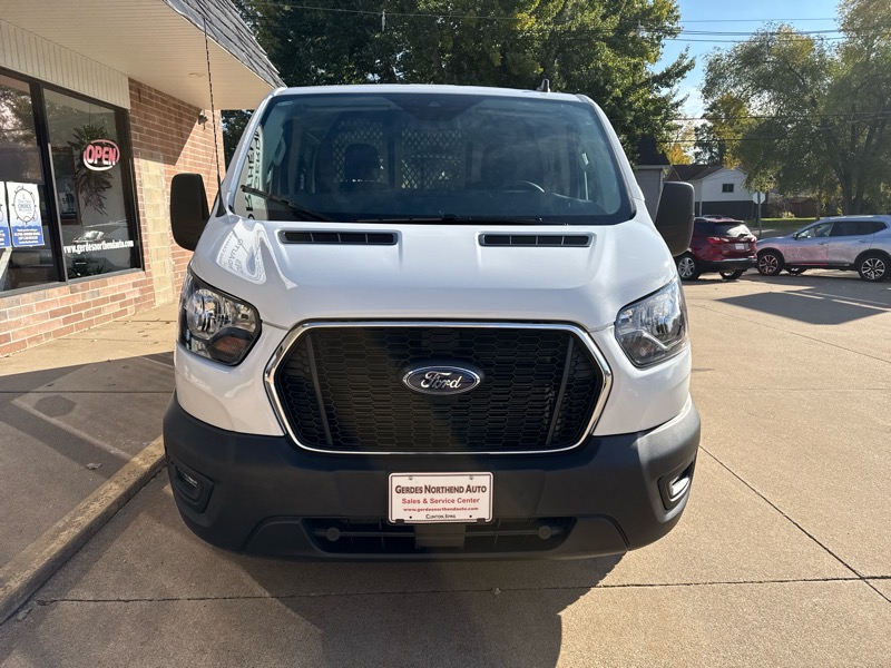 Ford Transit 250 Van Low Roof w/Sliding Pass. 130-in. WB 2024 Ford Transit 250 Van Low Roof w/Sliding Pass. 130-in. WB 2024