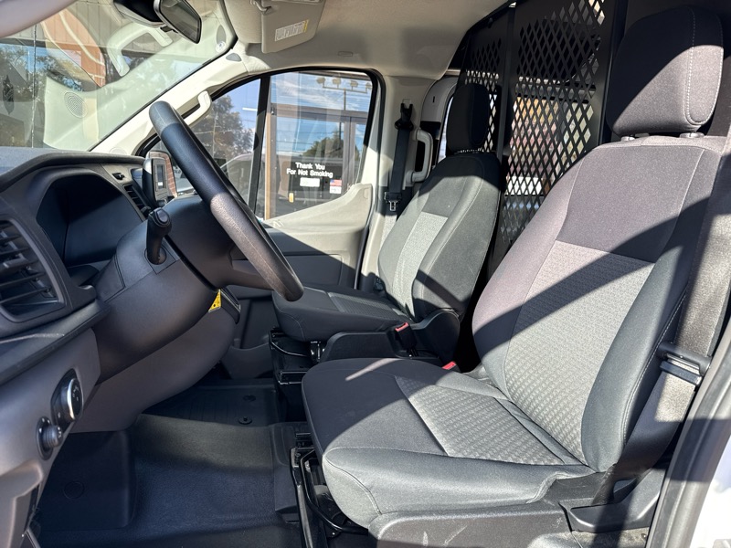 Ford Transit 250 Van Low Roof w/Sliding Pass. 130-in. WB 2024 Ford Transit 250 Van Low Roof w/Sliding Pass. 130-in. WB 2024