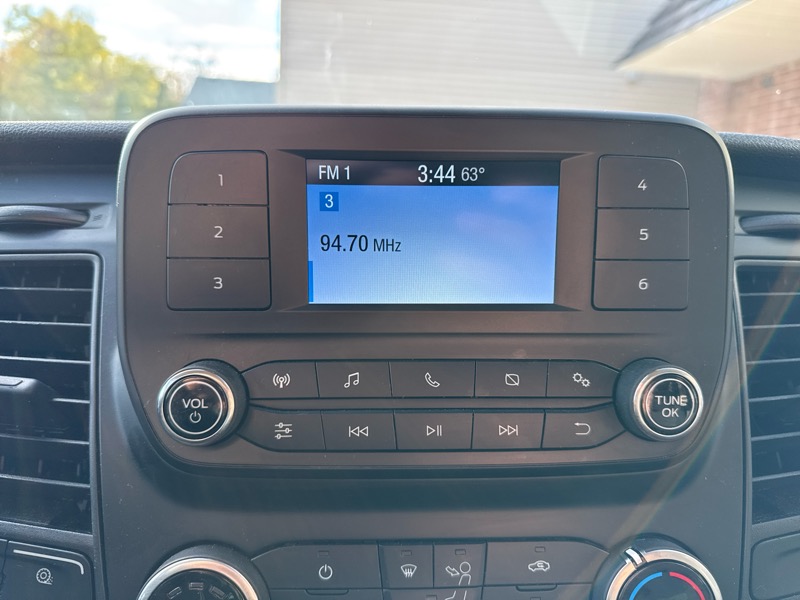 Ford Transit 250 Van Low Roof w/Sliding Pass. 130-in. WB 2024 Ford Transit 250 Van Low Roof w/Sliding Pass. 130-in. WB 2024