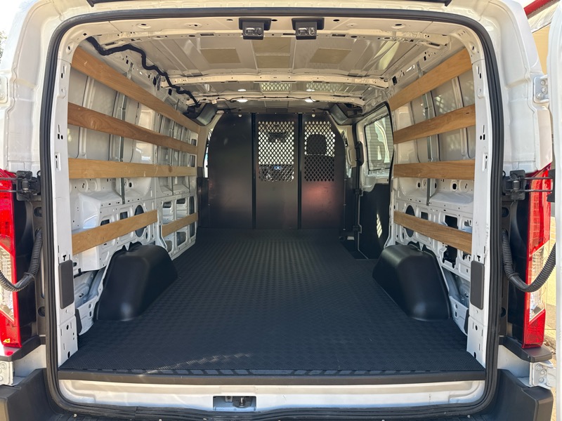 Ford Transit 250 Van Low Roof w/Sliding Pass. 130-in. WB 2024 Ford Transit 250 Van Low Roof w/Sliding Pass. 130-in. WB 2024