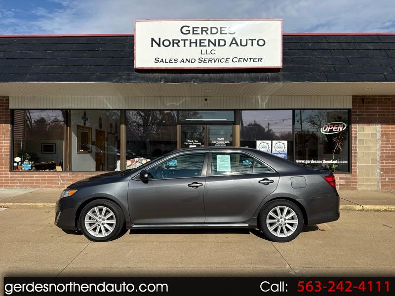 2014 Toyota Camry 4dr Sedan XLE Auto