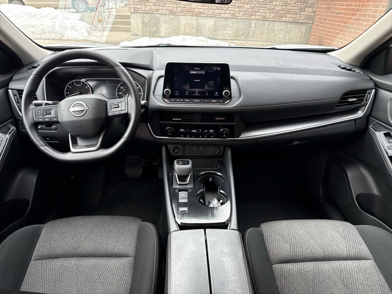 Nissan Rogue SV 2025