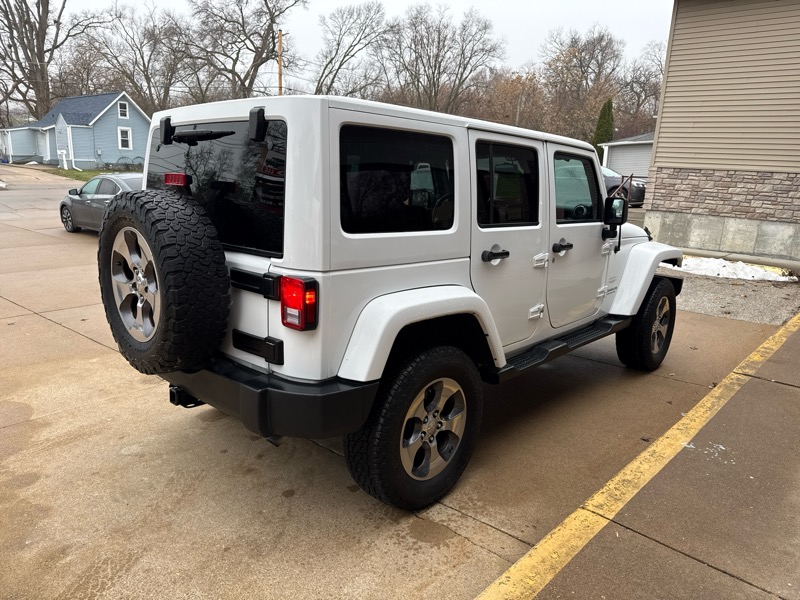 Jeep Wrangler Unlimited Sahara 4WD 2015