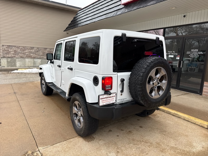 Jeep Wrangler Unlimited Sahara 4WD 2015