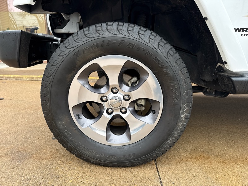 Jeep Wrangler Unlimited Sahara 4WD 2015